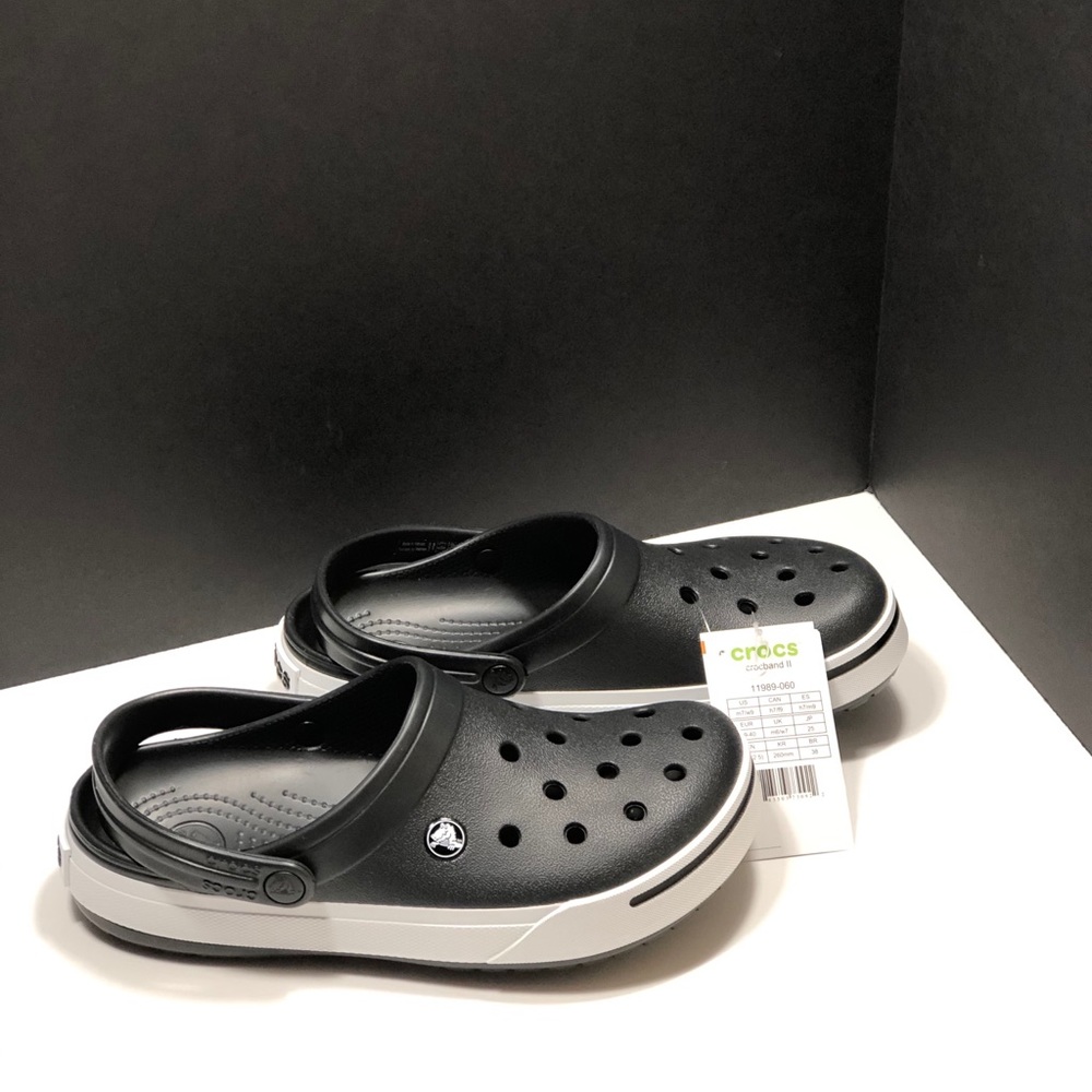 NEW🖤CROCS Classic Clog - Picture 3 of 12